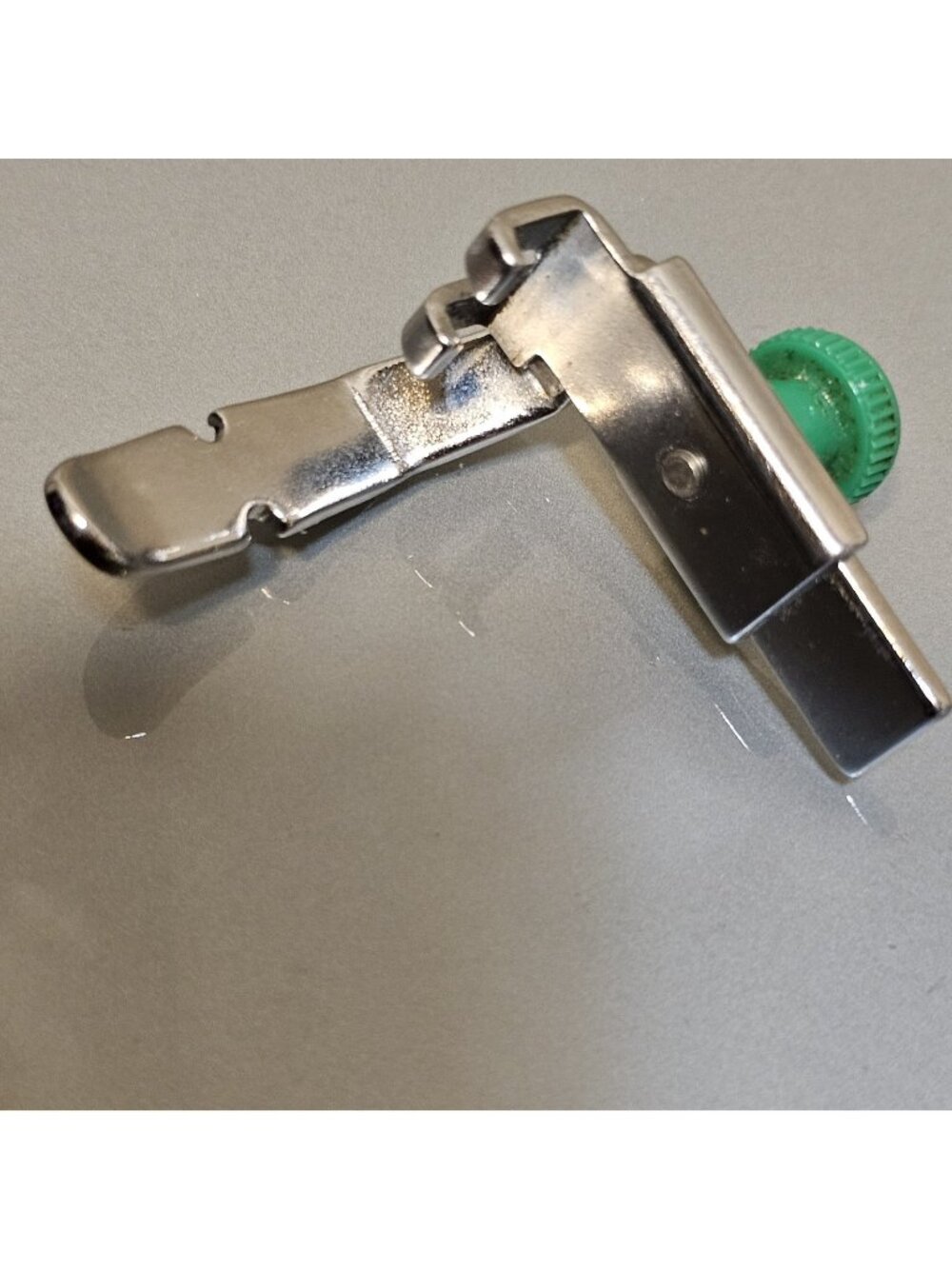 Vintage Sewing Machines Generic Low Shank Adjustable Zipper Foot w/Screw